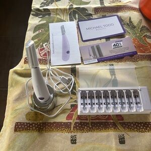 Michael Todd Beauty Purple Dermaplaning Tool